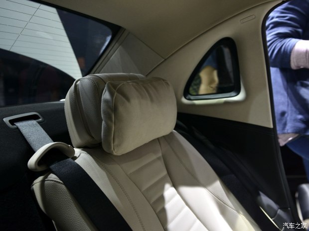 北京奔驰 奔驰E级 2016款 E 320 L 运动型 4MATIC