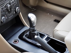 奔腾B50 2013款 1.6L MT尊贵型