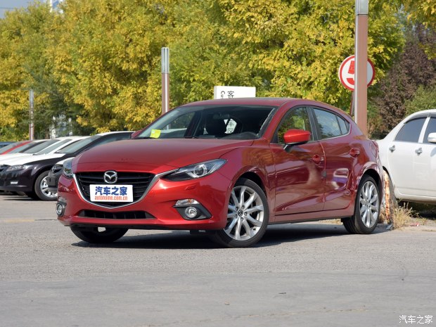 长安马自达 马自达3 Axela昂克赛拉 2016款 两厢 2.0L 自动旗舰型