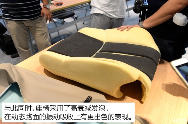 东风日产 天籁 2014款 公爵 2.5L XV尊享版